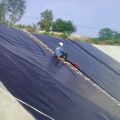 Depósito de aterros Aquicultura Tanque de geomembrana para lagos artificiais comprimento 50m-100m ou personalizado