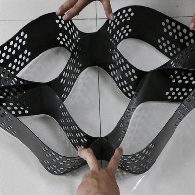 DISTANÇA DE SOLDA 330 mm-1000 mm Geocell HDPE para controlo da erosão e estabilização das estradas