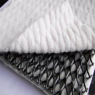 Rede de drenagem composta em HDPE 3D com geotextil de PP para drenagem e proteção de estradas