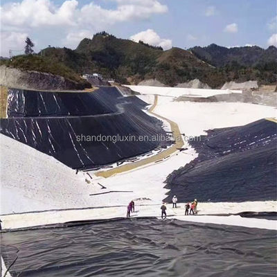 Geomembrana de superfície de filme HDPE de 1,5 mm personalizada para reservatório em preto branco verde azul