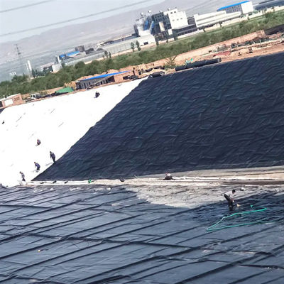 Geomembrana em HDPE preto branco verde azul 0,5 mm 1 mm 1,5 mm 2 mm para revestimento de lago da fazenda de peixes