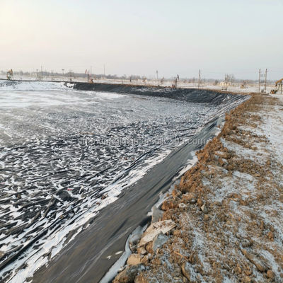 Estilo de design industrial Geomembrana HDPE 1m-8m Largura para material de revestimento de lago para aterros sanitários