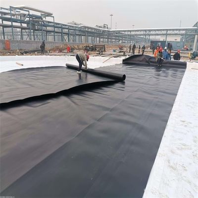 Revestimento de geomembrana de revestimento de tanque de água HDPE com custo competitivo e densidade de 0,940 g/cm3