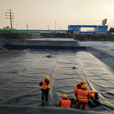 Revestimento de geomembrana de revestimento de tanque de água HDPE com custo competitivo e densidade de 0,940 g/cm3