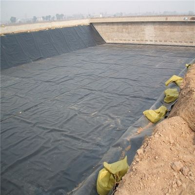 ASTM GRI-GM13 Forro de HDPE padrão para tanques de aquicultura de camarão e lagoas de camarão 100% material virgem