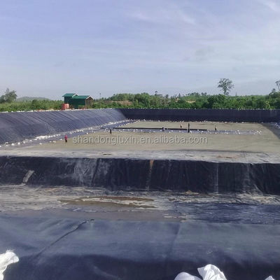 Estilo de design industrial Hdpe Geomembrane Pond Liner com superfície impermeável impermeável