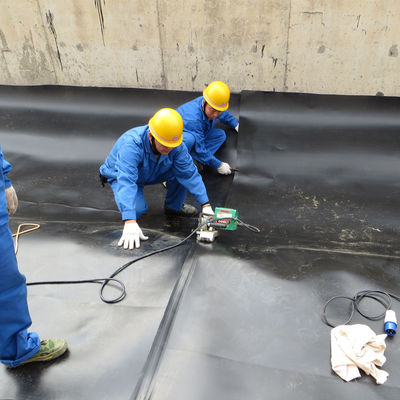 Liner de lago de peixe de geomembrana Hdpe durável e flexível com espessura de 0,1 mm a 2,5 mm