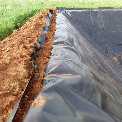 Fornecimento resistente a produtos químicos 1 mm Geomembrana para piscina Largura 1m-8m Estilo de design industrial