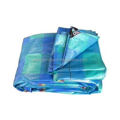 Alta dureza de superfície PE revestido Tarpaulin de caminhão em azul do mar para resistência à chuva e à luz solar
