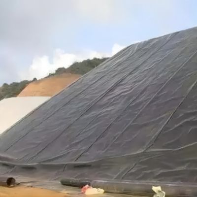 Geomembrana texturizada de polietileno de alta densidade para a inclinação do reservatório da barragem do aterro sanitário