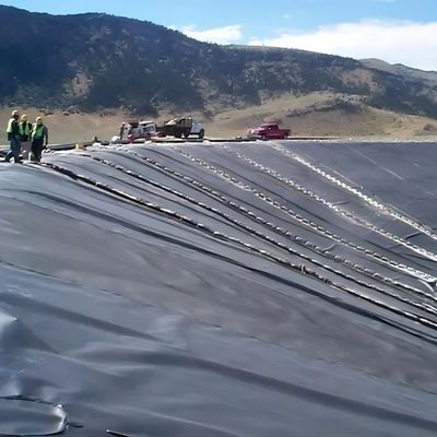Geomembrana de textura preta de espessura de 1 mm e 2 mm para evitar fugas na aquicultura