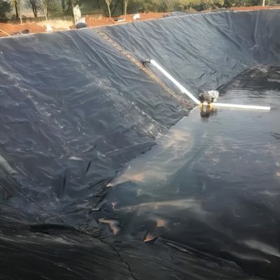 Liner de lago de peixe de geomembrana para aterros sanitários Design de revestimento de barragem lisa pré-fabricado