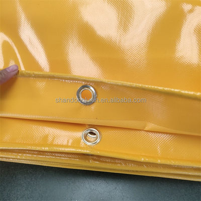 Tela de PVC amarelo resistente aos raios UV à chuva à humidade para aplicações versáteis