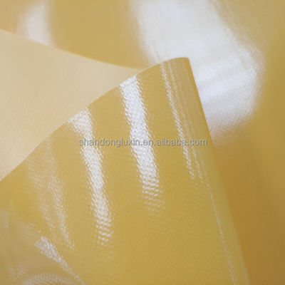 Largura máxima de 2m Tarpaulin de PVC amarelo Ideal para bloquear a luz solar e evitar a umidade