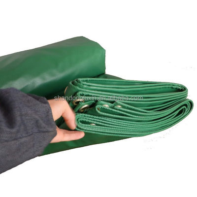 Tela de PVC verde resistente Ideal para bloquear a luz solar e a umidade em ambientes externos